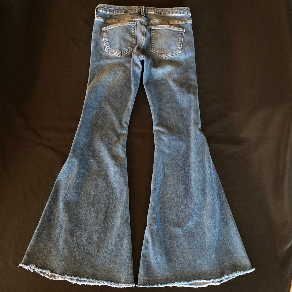 Free People Color Blocked Flare Jeans Size 28 - Picture 8 of 16